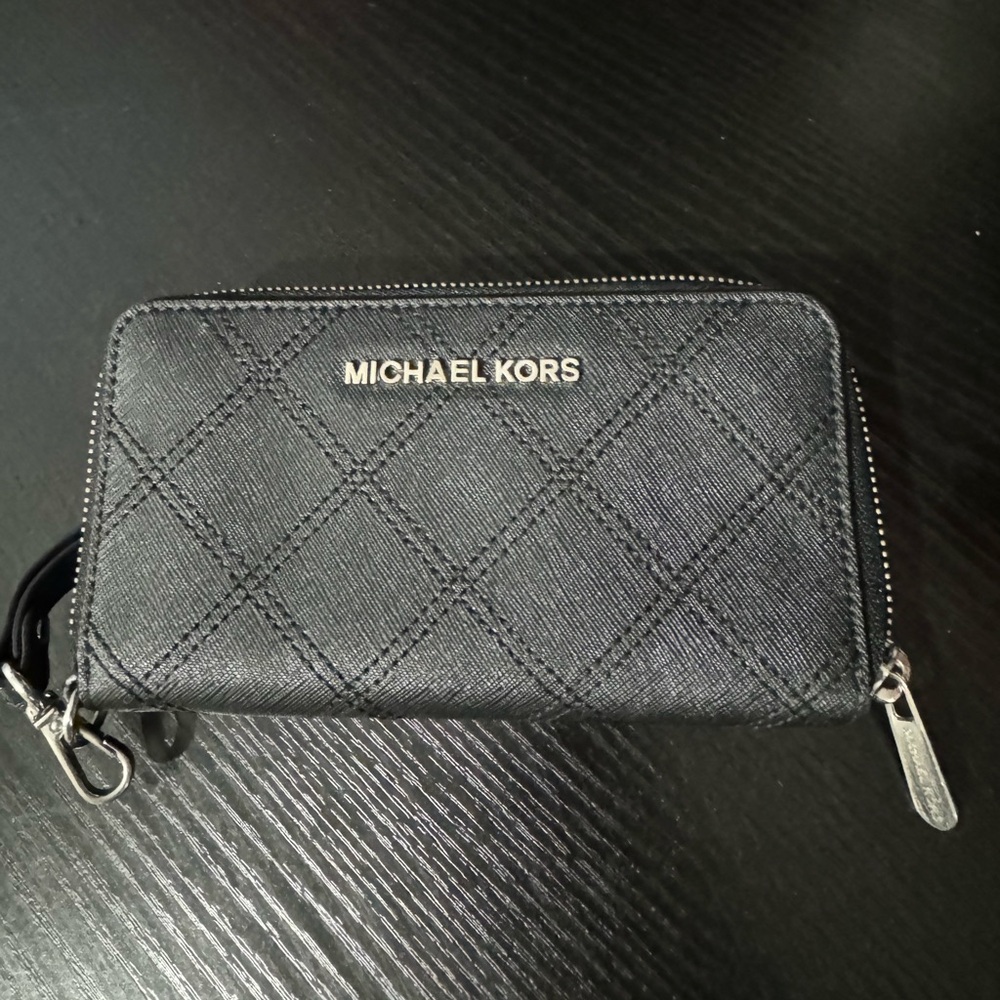 Michael Kors wallet